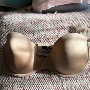Victorias Secret strapless bra (straps included)